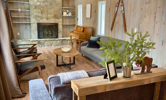 Chester House | Contemporary Mountain Home near Okemo, Stratton, Magic Mountain and Bromley