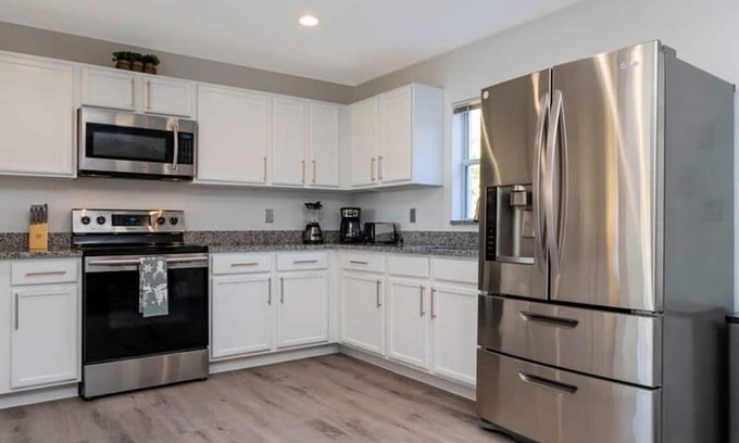 Lake Wilson Preserve House | Beautiful 5Bd Single Family w Game Room 106 Lake Wilson Preserve