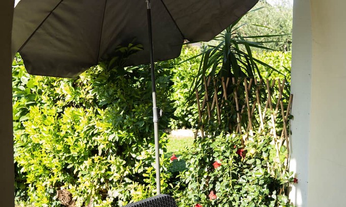 Desenzano del Garda Villa | A country holiday house with garden and gym