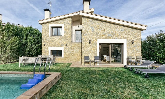 Madremanya Villa | Lovely Villa with Private Pool in the Best Area of Empordà