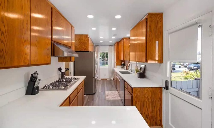 East Whittier House | LA Cozy Home San Gabriel Valley
