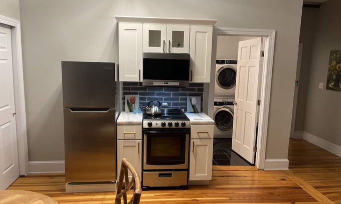Bethlehem Apartment | Beautiful renovated studio on Historic Bethlehem’s Main Street