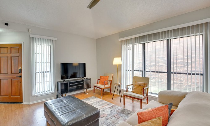North Central Carrollton House | Pet-Friendly Carrollton Home w/ Fenced Backyard!