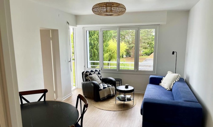 Merignac Apartment | Homerez - Beautiful appartement for 5 ppl. with balcony at Mérignac