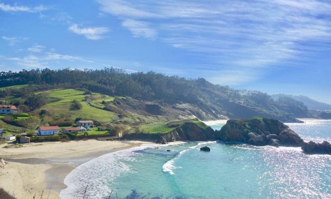 Ortigueira House | The Cliffs - Celtigos Beach Resort