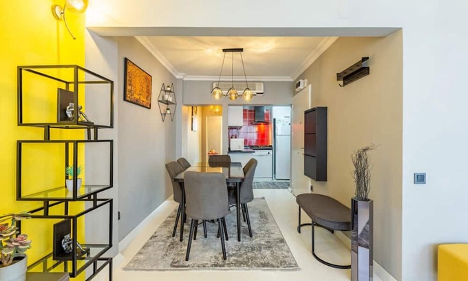 Osmanbey Apartment | Central and Chic Flat on Rumeli Street, Nisantasi