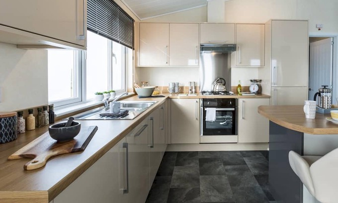 King's Lynn Apartment | Two Bedroom Lodge 5 in North Runcton