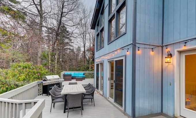 Pocono Pines House | Amazing House with Heated Pool in the Poconos!