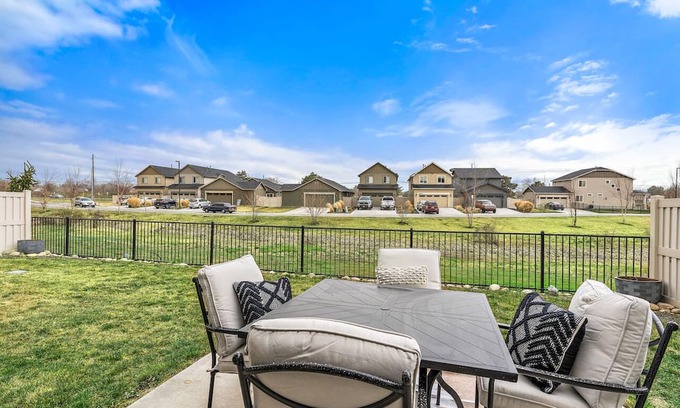 Southwest Ada County Alliance House | Baserri - Single level/Fenced Yard