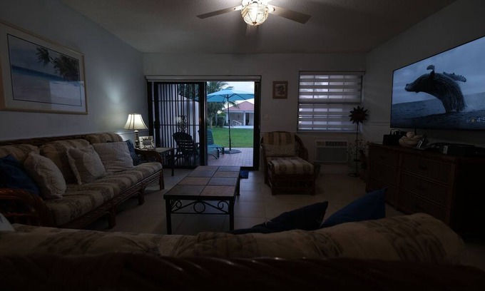 Williams Town Condo | Relaxing Island Retreat