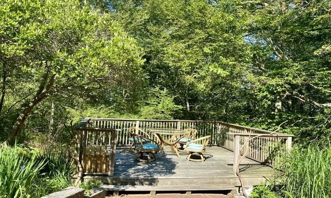 Vineyard Haven House | Unique garden home, private beach sticker included