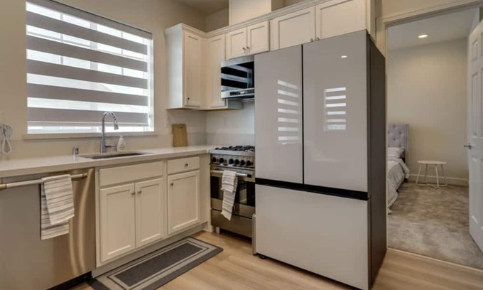 Tracy House | Tracy new 2 bed 2 bath Home