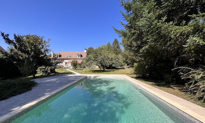 Chanteix House | Beautifully restored family cottage, with a large garden, pool and terrace in a lovely small village