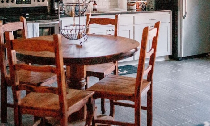 Longtown House | 'Lil Lookout - A Fisherman's Delight w/Garage!