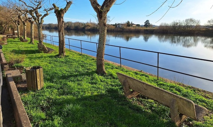 Lamothe-Montravel Apartment | Dordogne Riverside apartment in historic village.