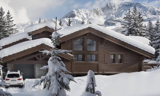 Sailly sur la Lys Ski Chalet | Modern Luxury Meets Alpine Charm- Private 6 Bedrooms Chalet With Spa