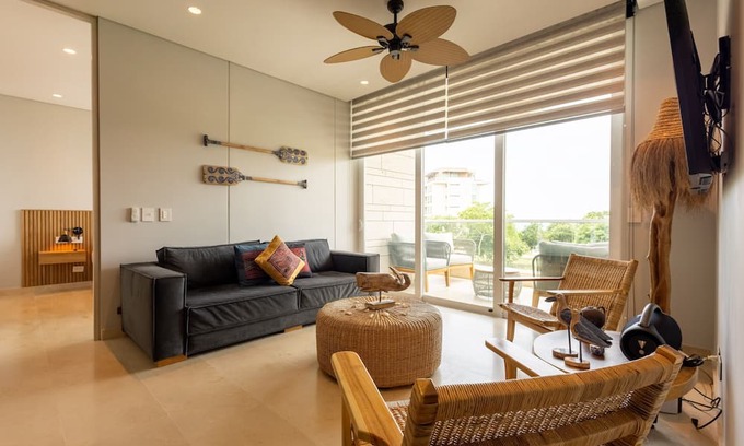 Porto Nao Apartment | New 3BR Ocean View apt at Calablanca B6