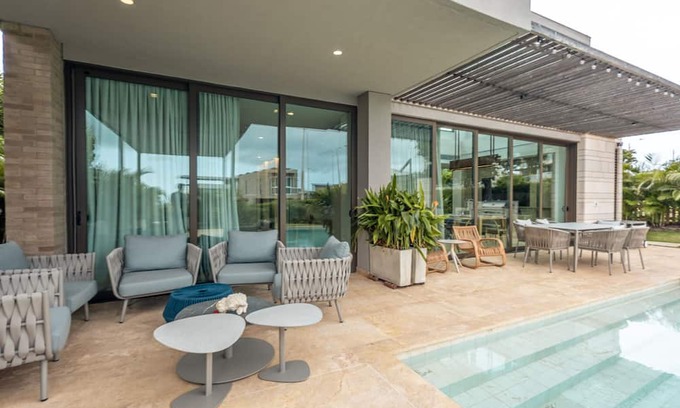 Porto Nao Villa | Incredible 4BR villa with ocean view in Calablanca