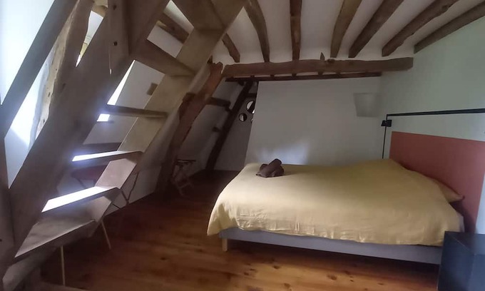 Angiens Bed & Breakfast | Duplex "Le clos de Silleron" 2 km from the sea. Continental breakfast included