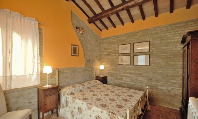 Uncinano Bed & Breakfast | DEPENDANCE ON THE GARDEN