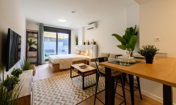 San Sebastian de los Reyes Apartment | Studio with private terrace and pool - gym - coworking space in Madrid