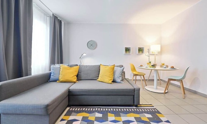 Lower Town Apartment | Grand Place Central Gem 4