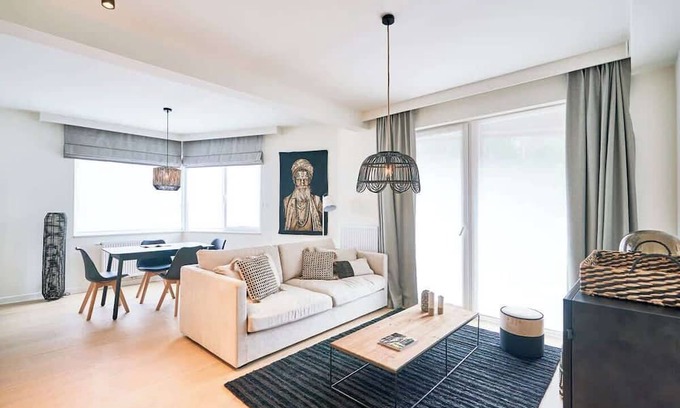 Plasky Apartment | NATO&EU 1BR Aprt- Free Luggage Room