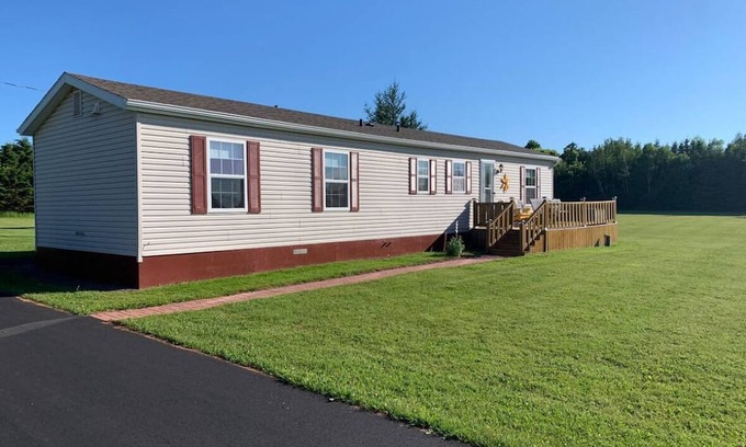 Prince County House | Private cottage to enjoy while taking in a view of the Darnley basin!
