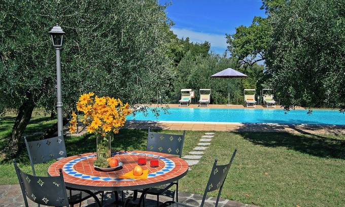 San Macario In Monte House | Villa Camilla - Pet-Friendly Tuscan House with Private Pool