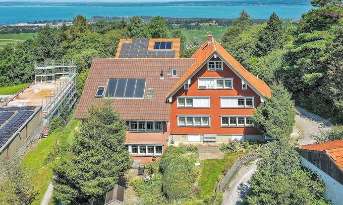 Wolfhalden Apartment | traditionelles Appenzeller Haus mit atemberaubender Bodenseesicht