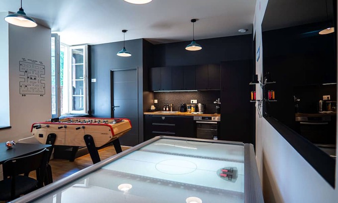 Centre Ville Apartment | The Game Room