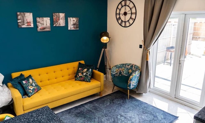 Selhurst Apartment | Delightful 1 Bedroom Apartment with Garden