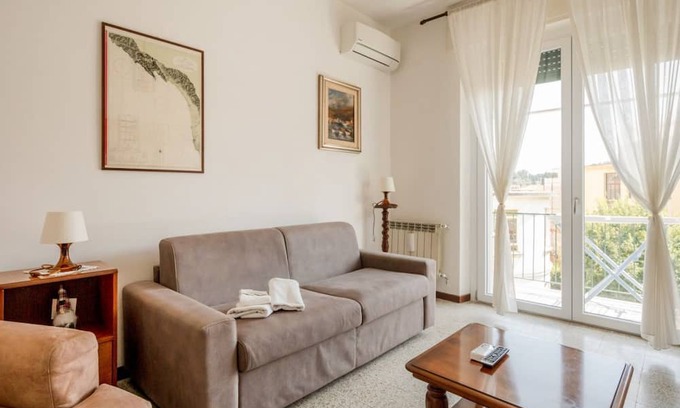 Le Grazie Apartment | GuestHost - A Calanca - Comfy Le Grazie Apartment