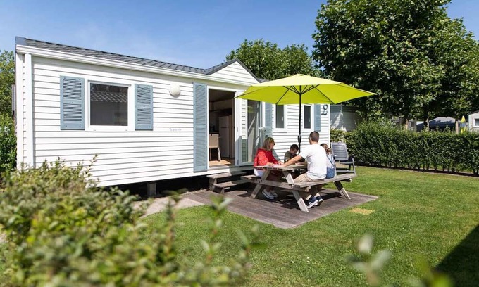 Jabbeke Ski Chalet | Vakantiepark Klein Strand - Comfort Chalet 4p H
