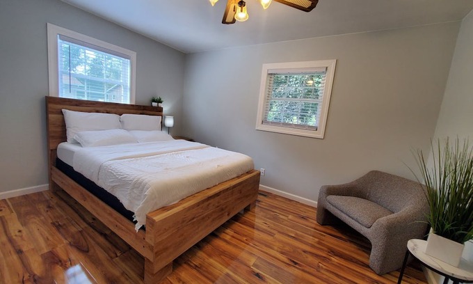 Eau Claire House | Quiet 3BR/2BA Retreat Near Eau Claire Mall & Shopping - Perfect for Families!