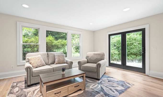 Chapel Hill House | Guest Suite by UNC w/ King Suite, Full Kitchen, Work Desk