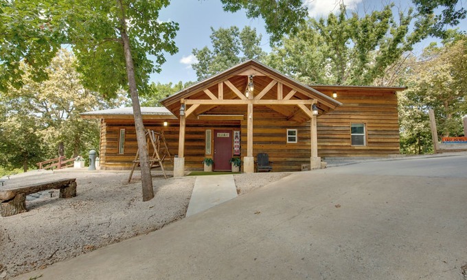 Lake Lafayette Cabin | Lakefront Family Cabin w/Patios in Odessa!
