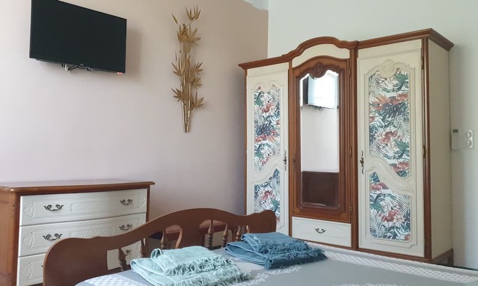 Valle-de-Campoloro Bed & Breakfast | A Caserella - Bed & Breakfast "Rosée" Partial sea view - Village house
