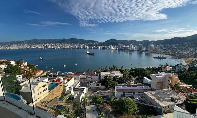 Playa Guitarron Apartment | Condo with spectacular view of the Acapulco bay