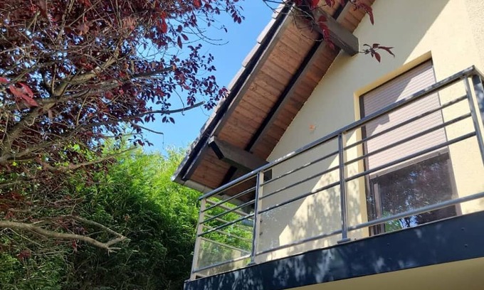 Puttelange-aux-Lacs Ski Chalet | Chalet house at Lake Diefenbach