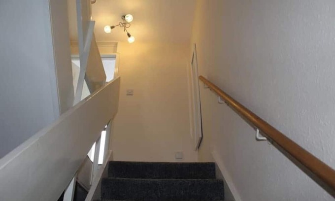 Newcastle-upon-Tyne House | Exquisite Stays near the city centre and airport
