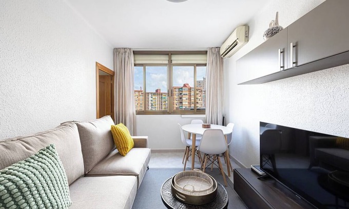 Cornella de Llobregat Apartment | Experience the charm of our lovely and intimate 3-bedroom home.