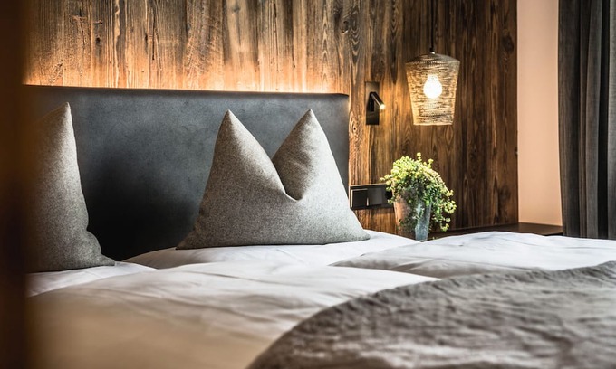 Selva di Val Gardena Ski Chalet | Chalet 'L Piz Dolomites' with Mountain View, Private Terrace and Wi-Fi