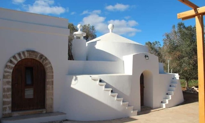 Carovigno Villa | Villa with trullo near the reserve of Torre Guaceto