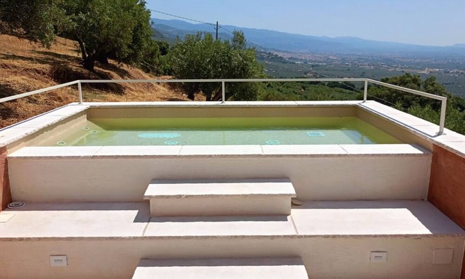 Lamezia Terme House | Villa with hot tub at only 6 km from the beach