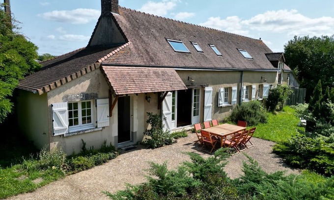 Marigne-Laille House | Charming country house