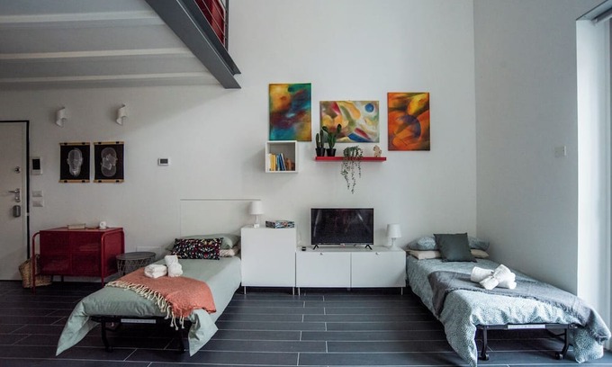 Milan Apartment | Quiet Loft near Rogoredo station and subway. Good for 3 friends.