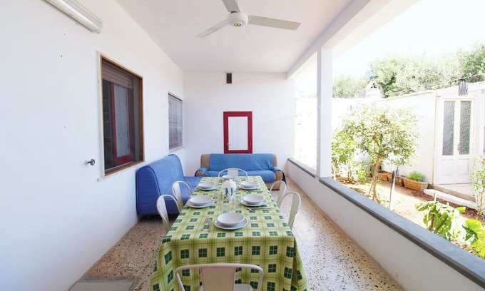 Capilungo Villa | Villetta Girasole, by apulia home