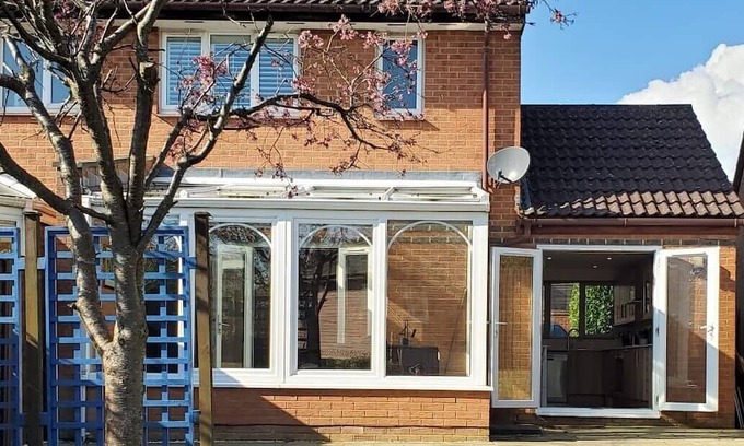Reading House | The Twyford Hideaway - Close to Twyford Train Station & Recently Renovated