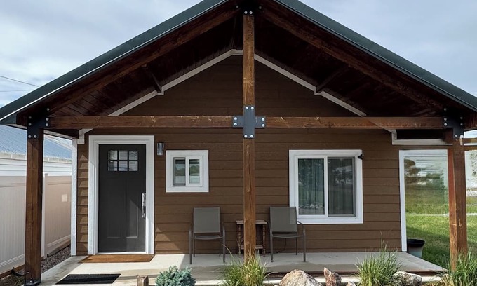 Dillon House | Cozy Cabin with Style